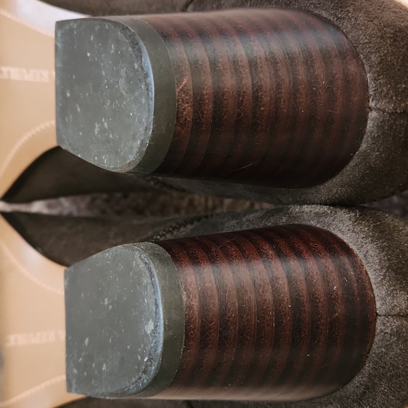 Banana Republic Brown Suede Ankle Boots 7.5M - Picture 8 of 12